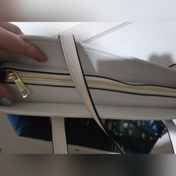 Hogwarts castle shoulder tote (CUSTOM MADE) - Picture 6 of 8